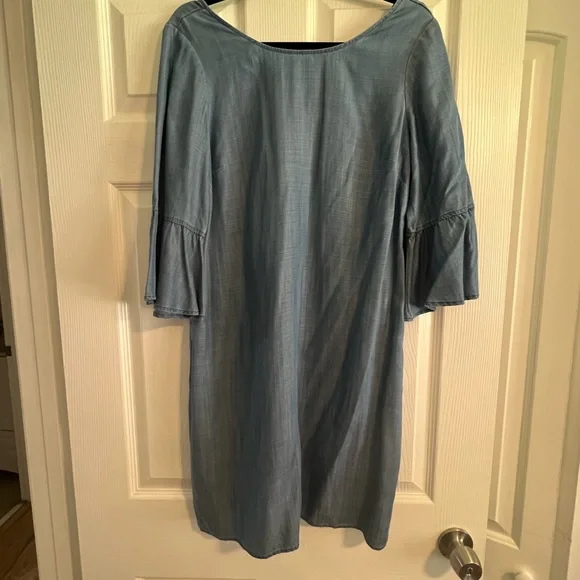 NWT Tommy Bahama All Day Chambray Dress - Picture 6 of 9